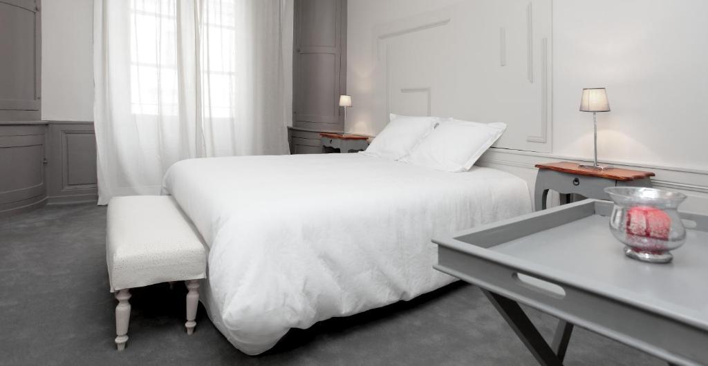 Suites De La Tour Perigueux Centre מראה חיצוני תמונה