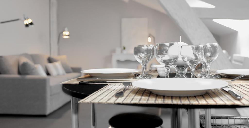 Suites De La Tour Perigueux Centre מראה חיצוני תמונה